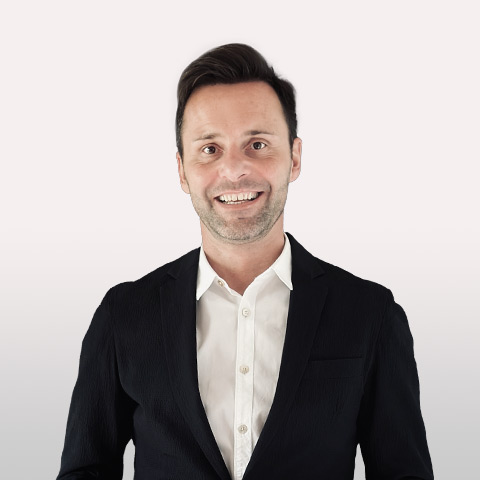 Dr. Michael Mandat